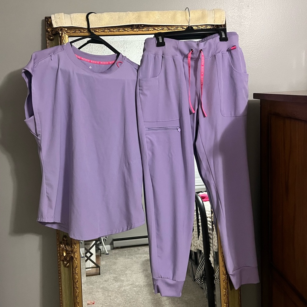 Med Couture Amp Scrub Set Small Petite New